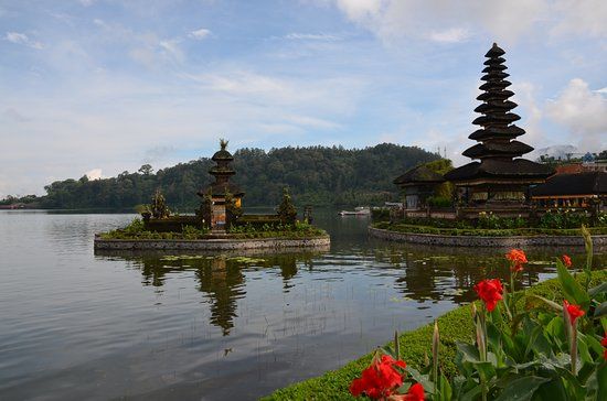Danau Bratan