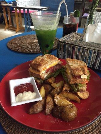 Gajah Biru Round Bar and Cafe