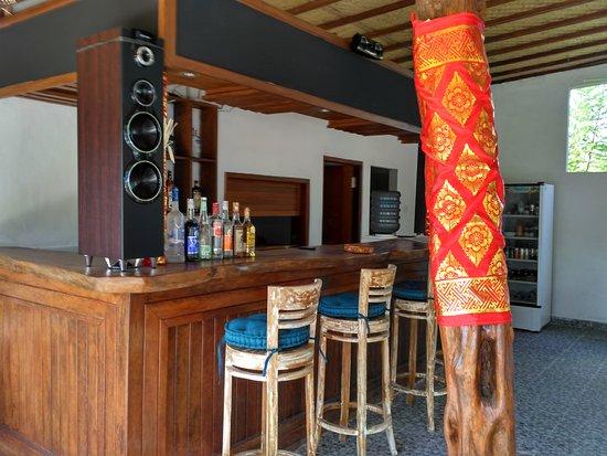 K, Jendra Bar & Warung