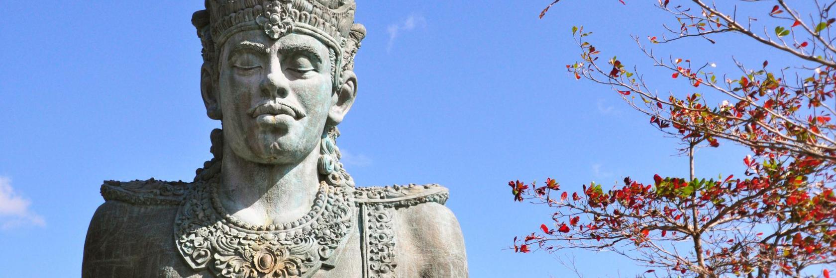 Patung Garuda Wisnu Kencana