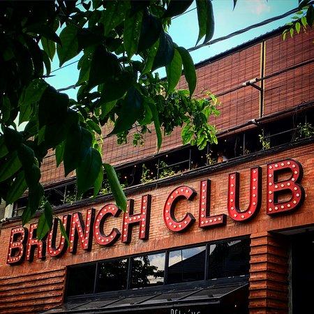 Brunch Club Bali