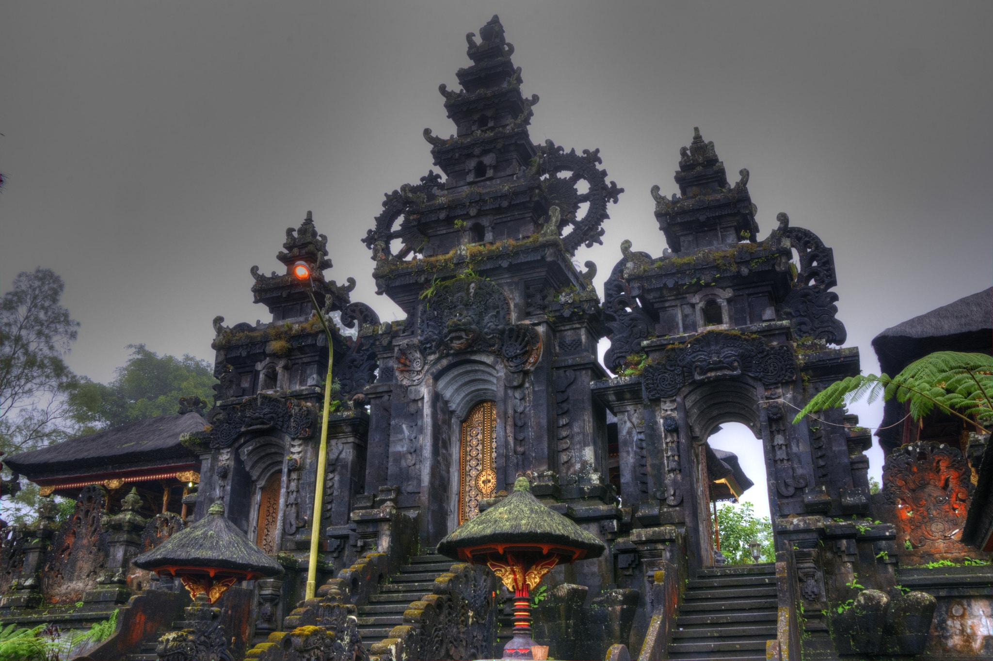 Pura Gelap