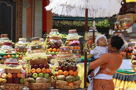 Scooting Ubud