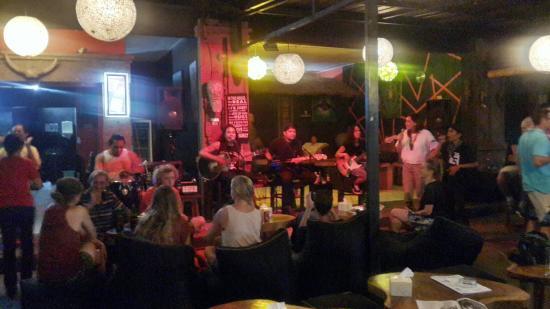 Linga Longa Bar