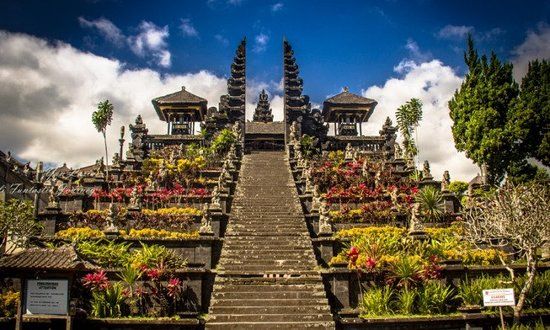 Temple de Besakih