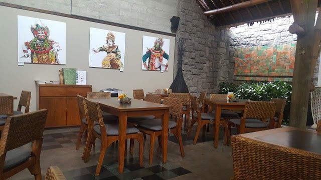 Three Monkeys Sanur