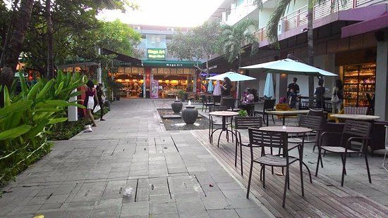 Seminyak Square Shopping Mall