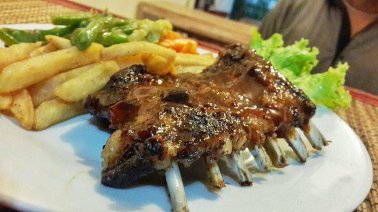 Waroeng Koemis